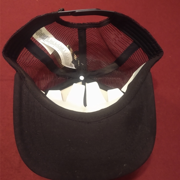 New Vans Off The Wall Snap-back Mesh Trucker Hat - Picture 6 of 7
